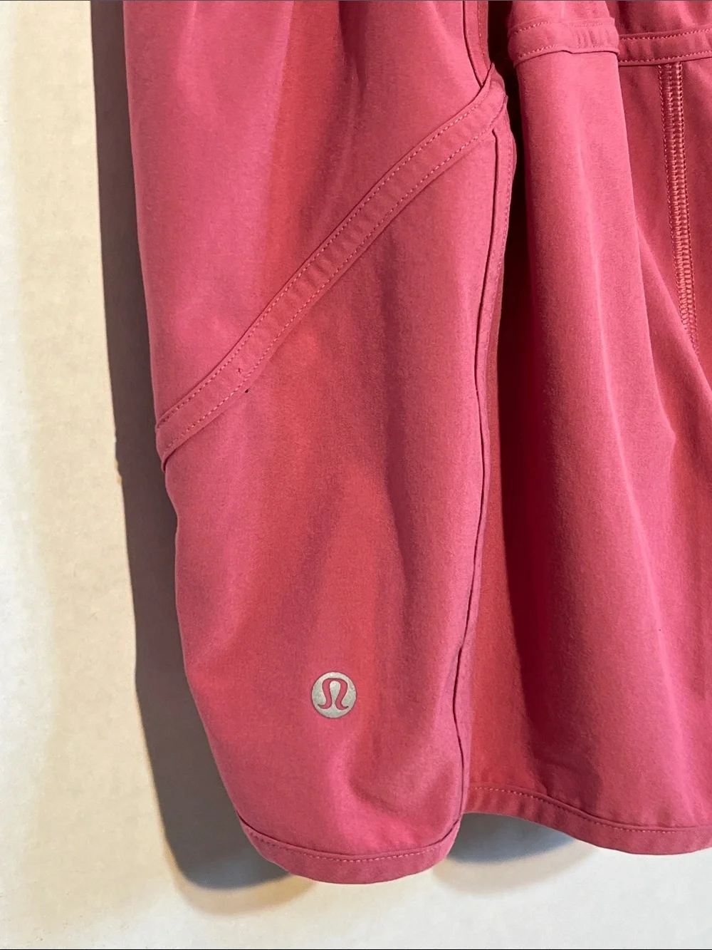 Lululemon Tracker Short V *4